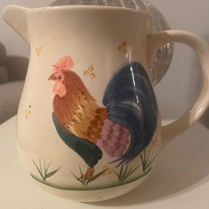 Rooster pitcher